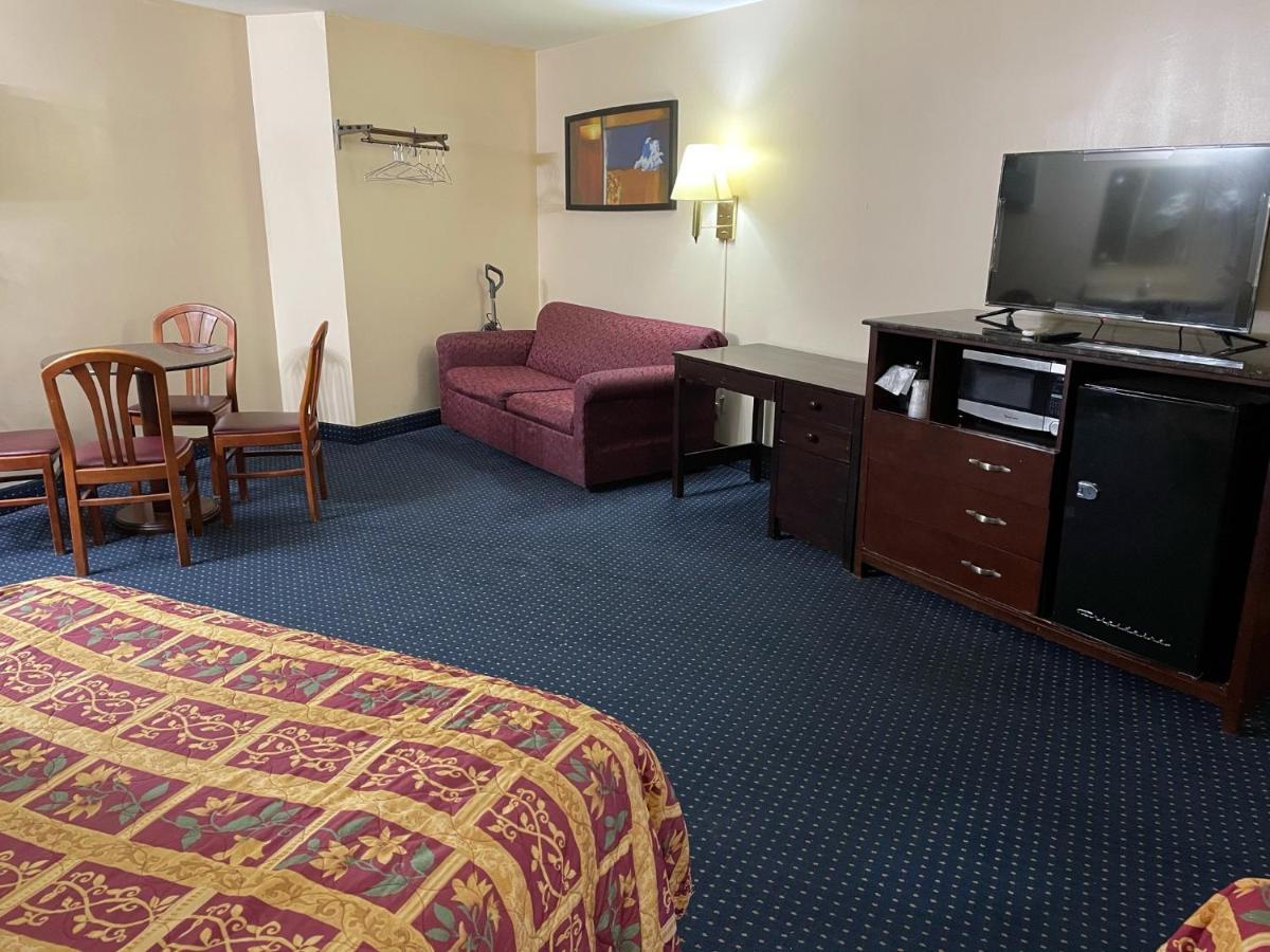 American Inn And Suites Countryside Esterno foto