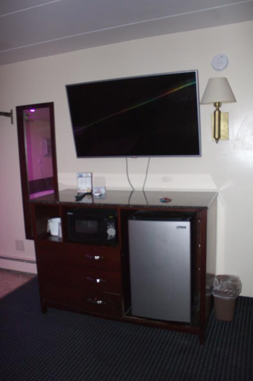 American Inn And Suites Countryside Esterno foto