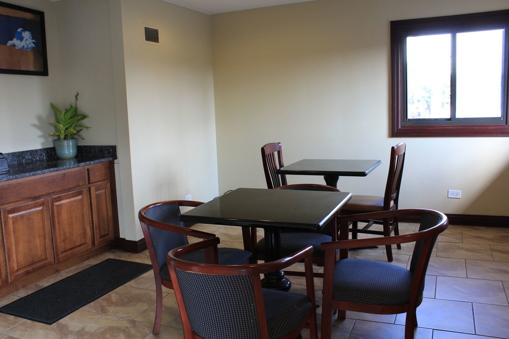 American Inn And Suites Countryside Esterno foto