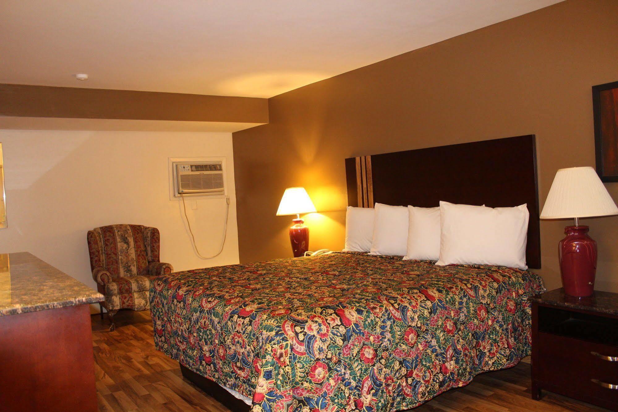 American Inn And Suites Countryside Esterno foto