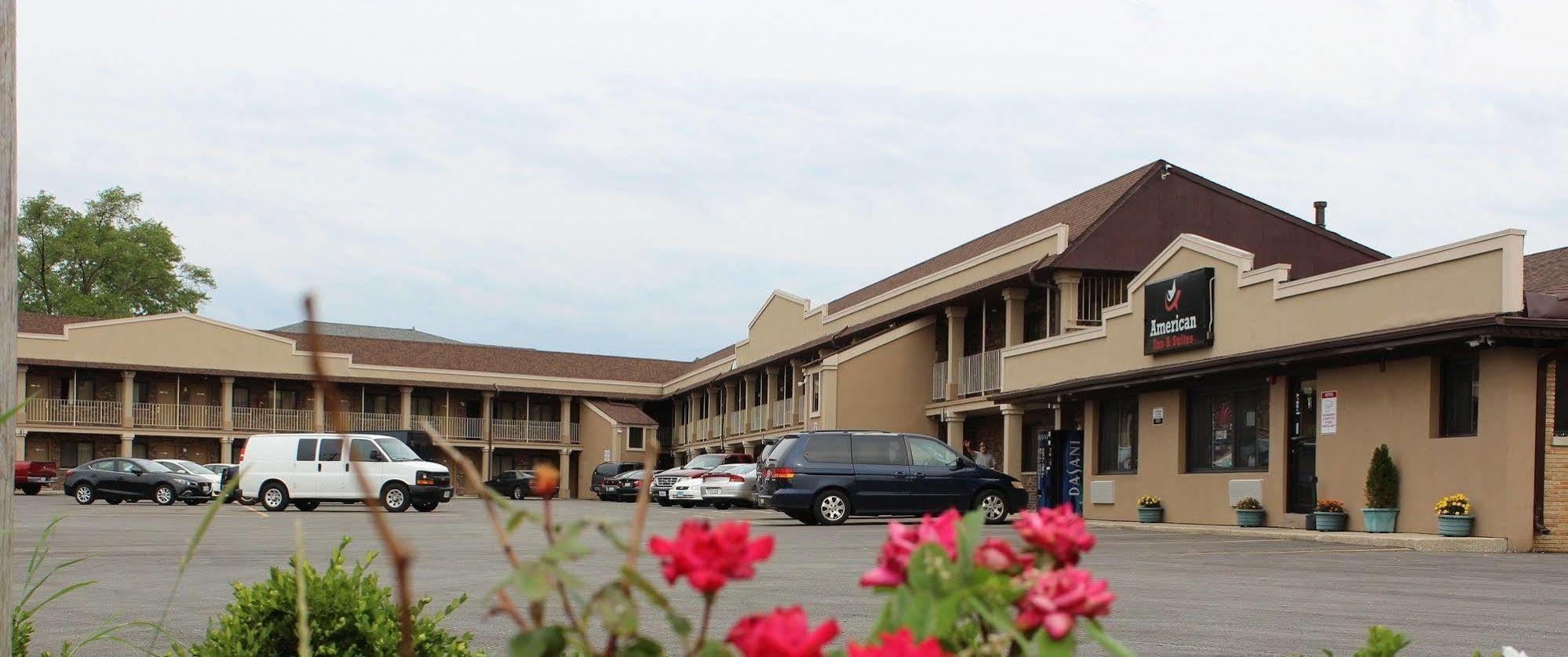 American Inn And Suites Countryside Esterno foto